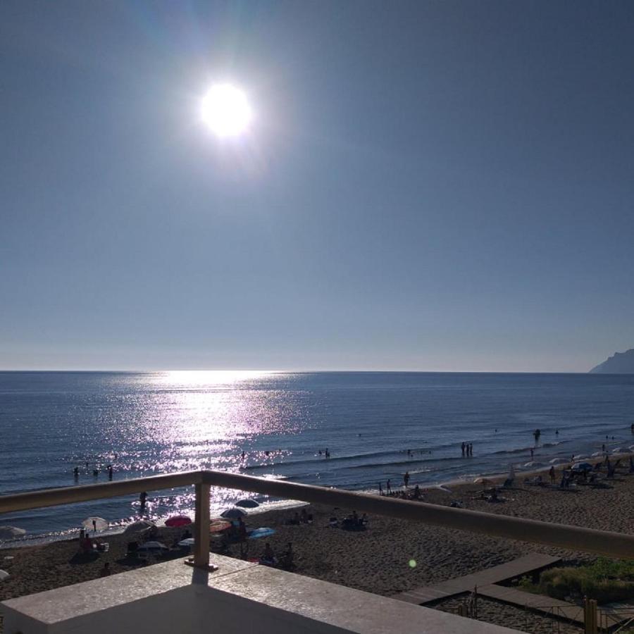 Nereides Apartments Agios Gordios  Buitenkant foto