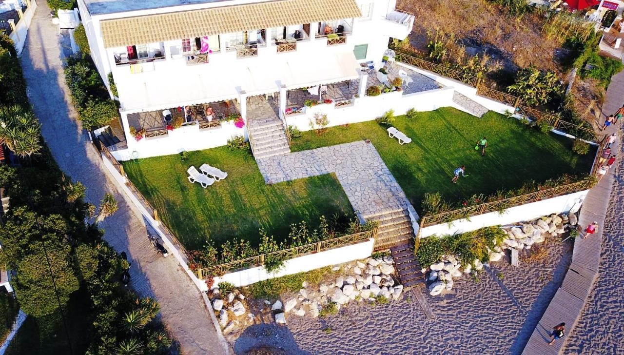 Nereides Apartments Agios Gordios  Buitenkant foto
