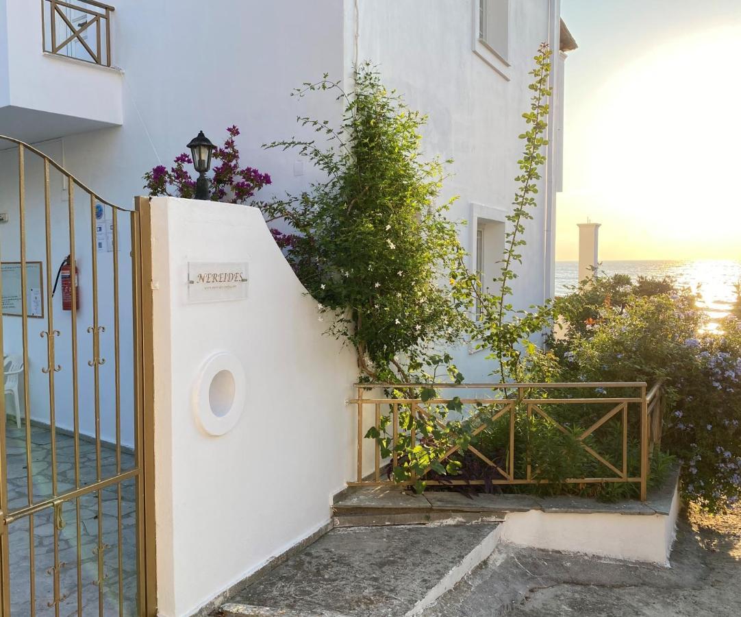 Nereides Apartments Agios Gordios  Buitenkant foto