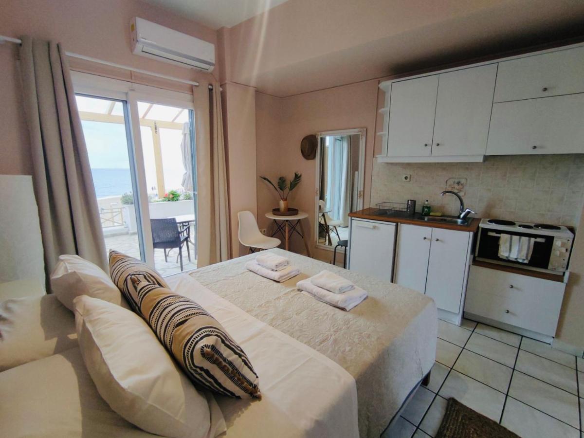 Nereides Apartments Agios Gordios  Buitenkant foto