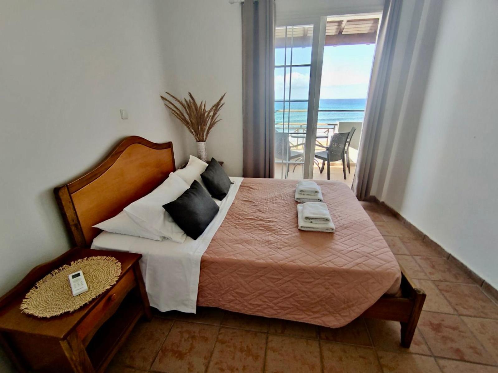 Nereides Apartments Agios Gordios  Buitenkant foto