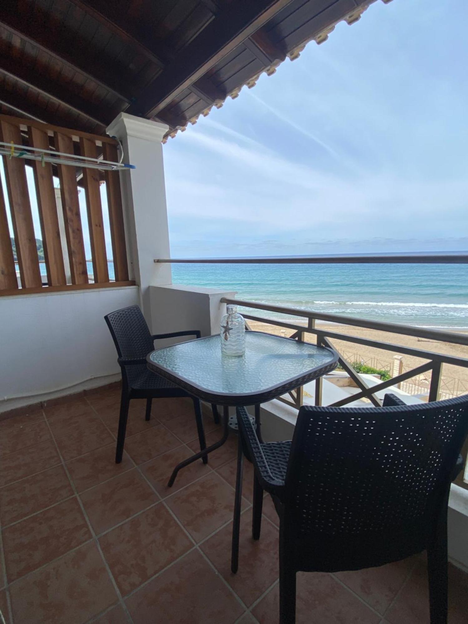Nereides Apartments Agios Gordios  Buitenkant foto