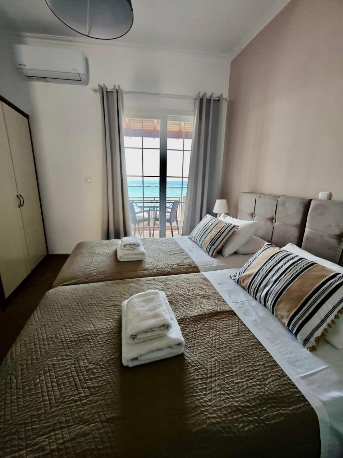 Nereides Apartments Agios Gordios  Buitenkant foto